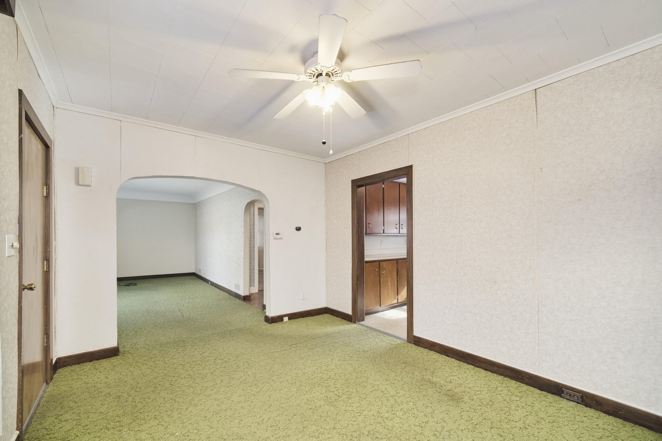 177 8th Street Manistee, MI 49660 - Photo 9 of 42 Dining Room