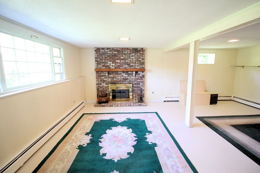 11 Ryan Road Gloucester, MA 01930 - Photo 12 of 18 Gallery Image 12