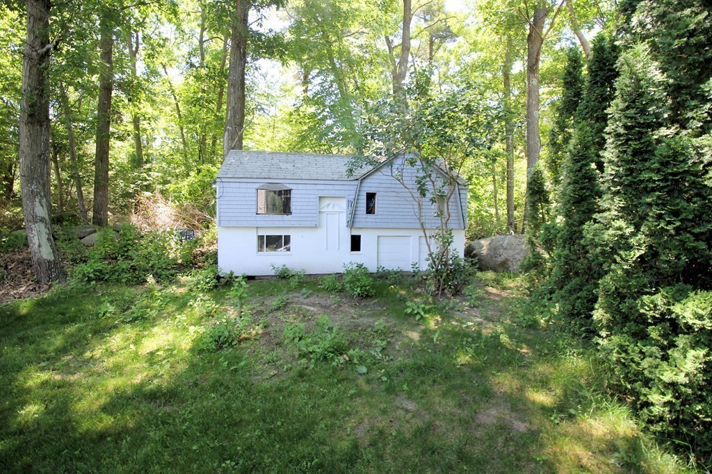11 Ryan Road Gloucester, MA 01930 - Photo 17 of 18 Gallery Image 17