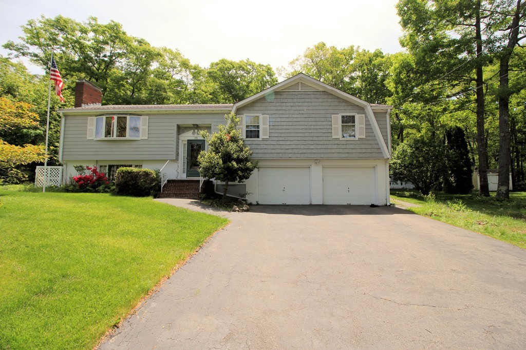 11 Ryan Road Gloucester, MA 01930 - Photo 2 of 18 Gallery Image 2
