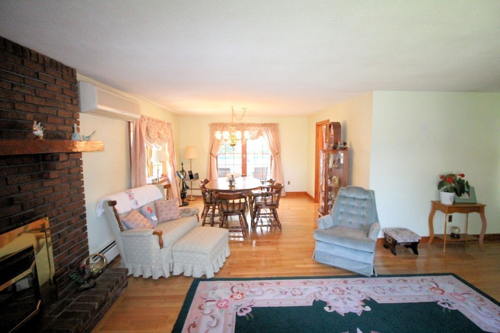 11 Ryan Road Gloucester, MA 01930 - Photo 3 of 18 Gallery Image 3