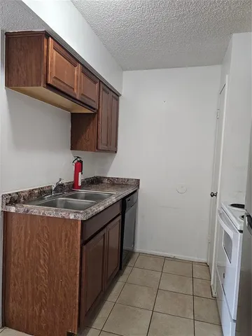 $1,450 | 247 Thorntree Place, Unit 247, Brandon, FL 33510