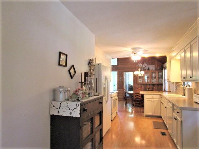 1896 Princess Pond Road Summerton, SC 29148 - Photo 15 of 35 Spacious Kitchen