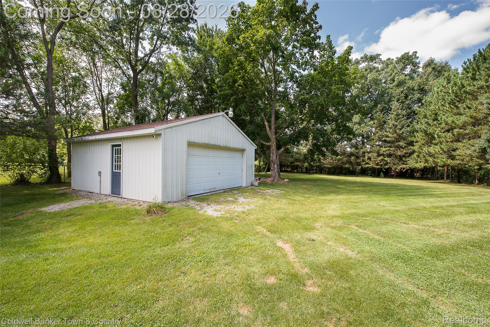 1810 Gray Road Howell, MI 48843 - Photo 28 of 41 DSC_1156.jpg