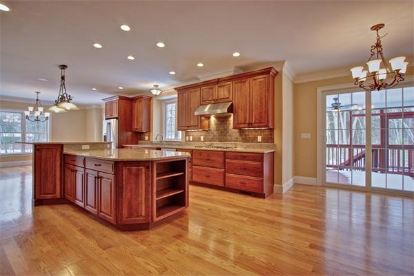 452 North Road Bedford, MA 01730 - Photo 4 of 8 Gallery Image 4