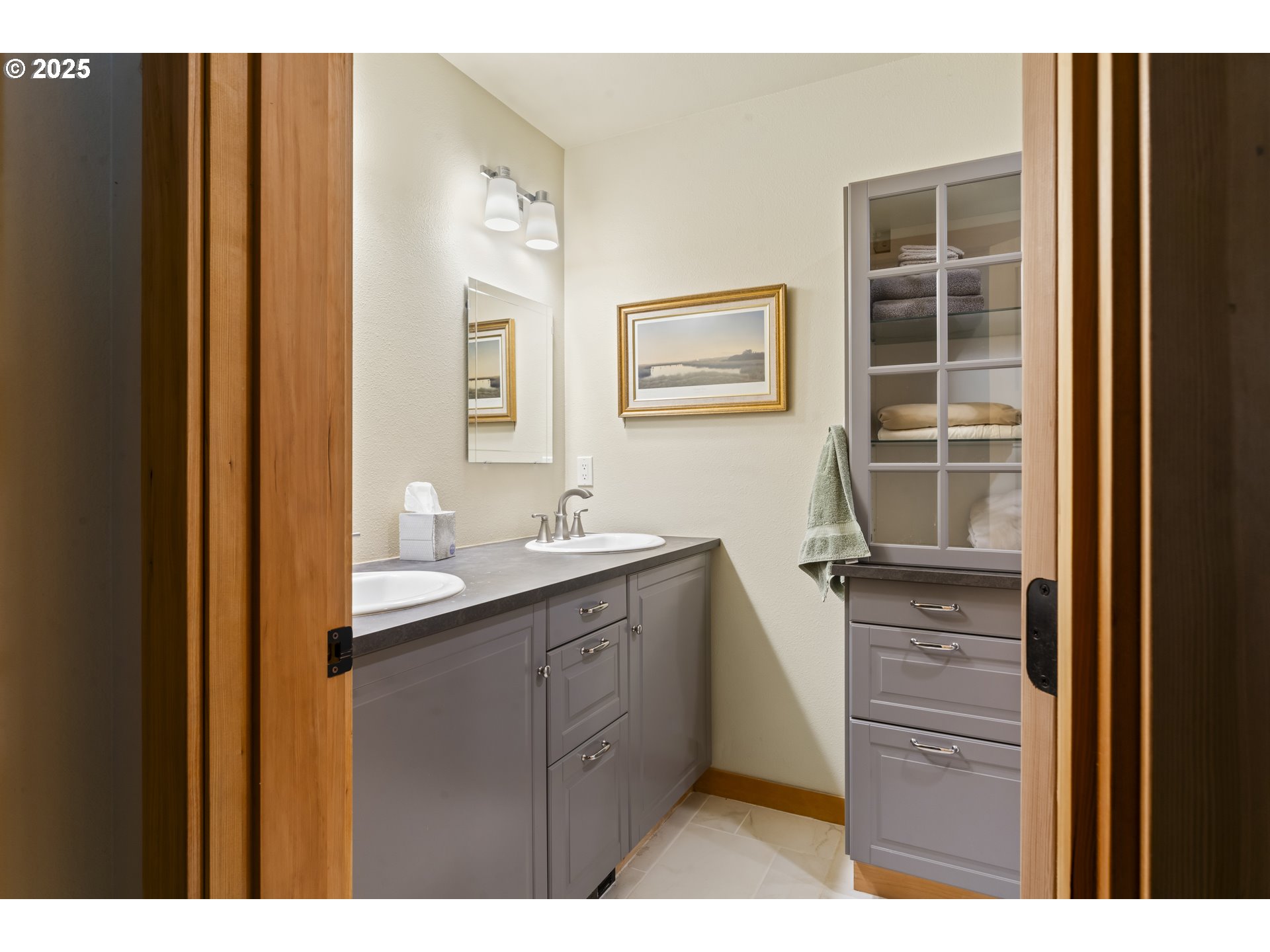 89797 Upper North Fork Road Florence, OR 97439 - Photo 21 of 43 Bathroom