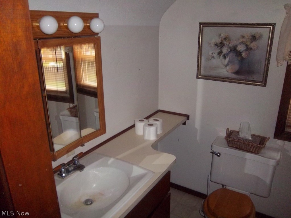 671 Prospect Road Berea, OH 44017 - Photo 14 of 32 Gallery Image 14