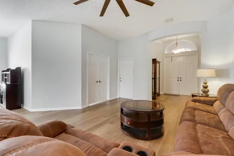 $550,000 | 7077 Copperfield Circle, Lake Worth, FL 33467