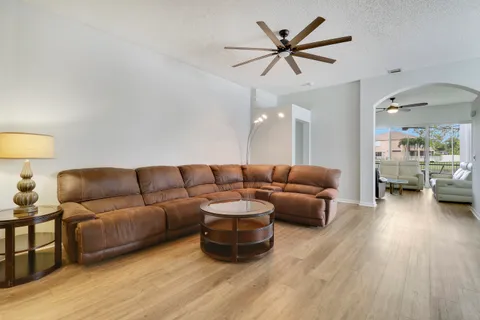 $550,000 | 7077 Copperfield Circle, Lake Worth, FL 33467