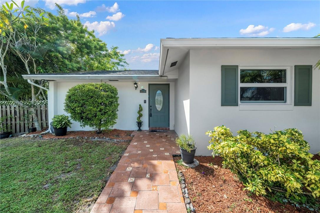 10150 Windtree Lane Boca Raton, FL 33428 - Photo 4 of 25 Photo 4
