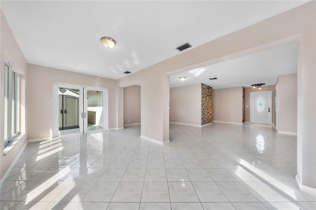 10150 Windtree Lane Boca Raton, FL 33428 - Photo 7 of 25 Photo 7