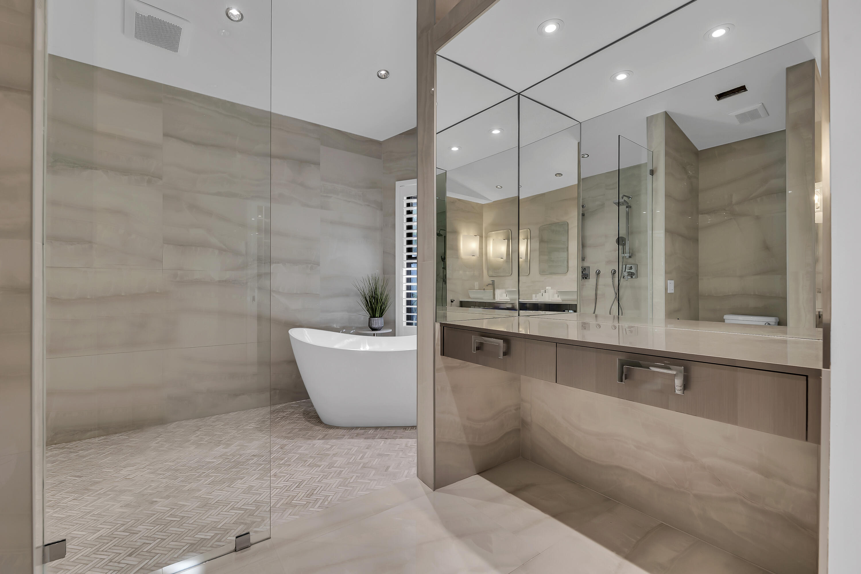 22643 Esplanada Circle Boca Raton, FL 33433 - Photo 20 of 41 Master Vanity