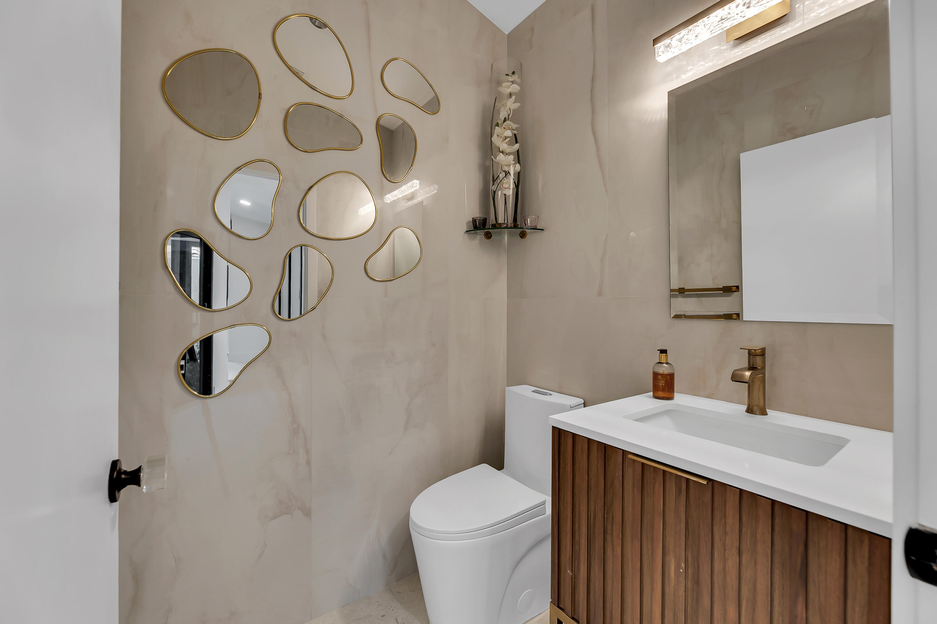 22643 Esplanada Circle Boca Raton, FL 33433 - Photo 23 of 41 Powder Room