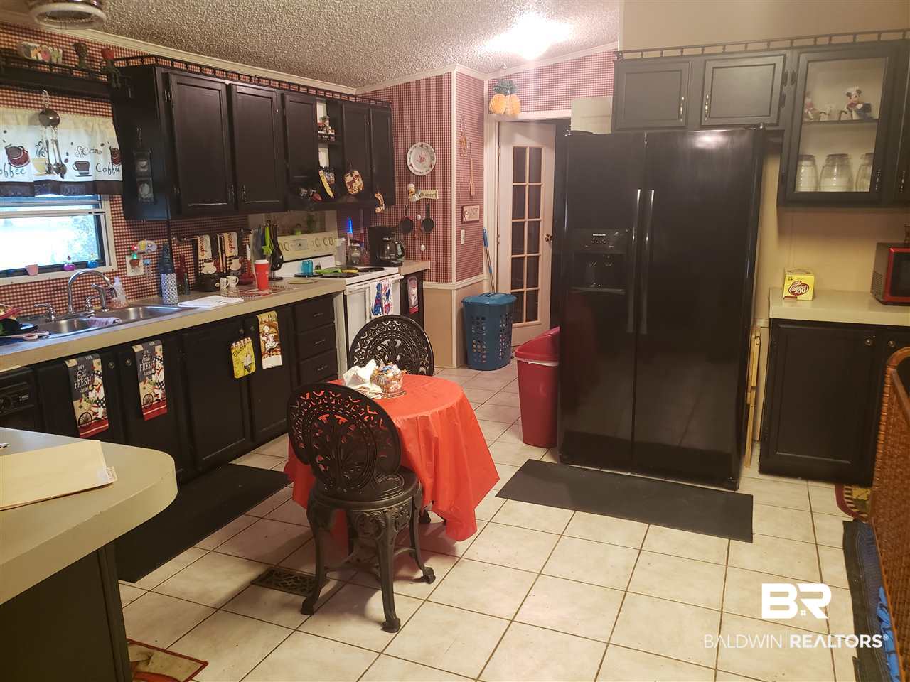 10455 Longview Drive Foley, AL 36535 - Photo 17 of 17 Kitchen