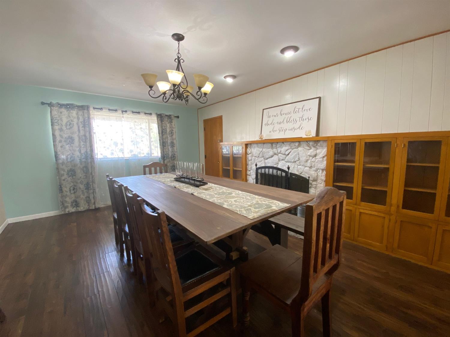 1075 West Flora Avenue Reedley, CA 93654 - Photo 12 of 20 Gallery Image 12