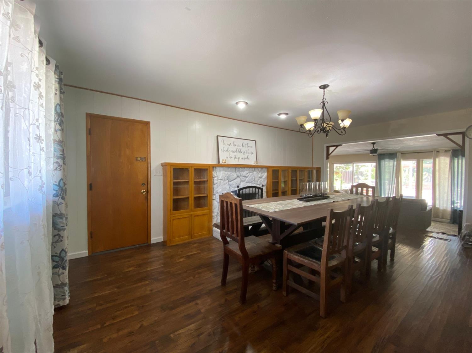 1075 West Flora Avenue Reedley, CA 93654 - Photo 13 of 20 Gallery Image 13