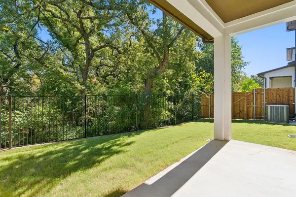 $445,000 | 452 Water's Edge Drive, Unit 823, Hickory Creek, TX 75065