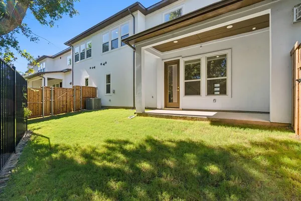 $445,000 | 452 Water's Edge Drive, Unit 823, Hickory Creek, TX 75065