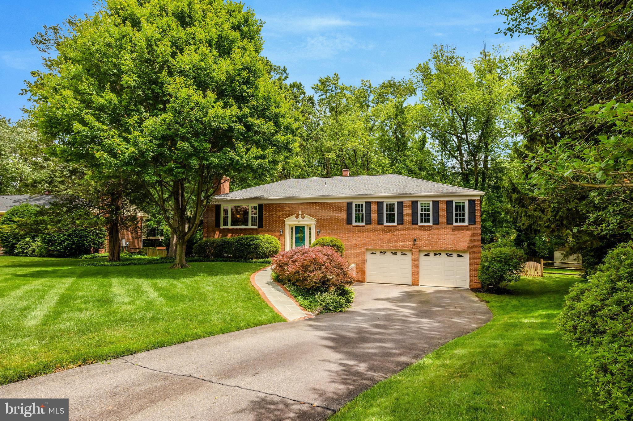 Driveway to home