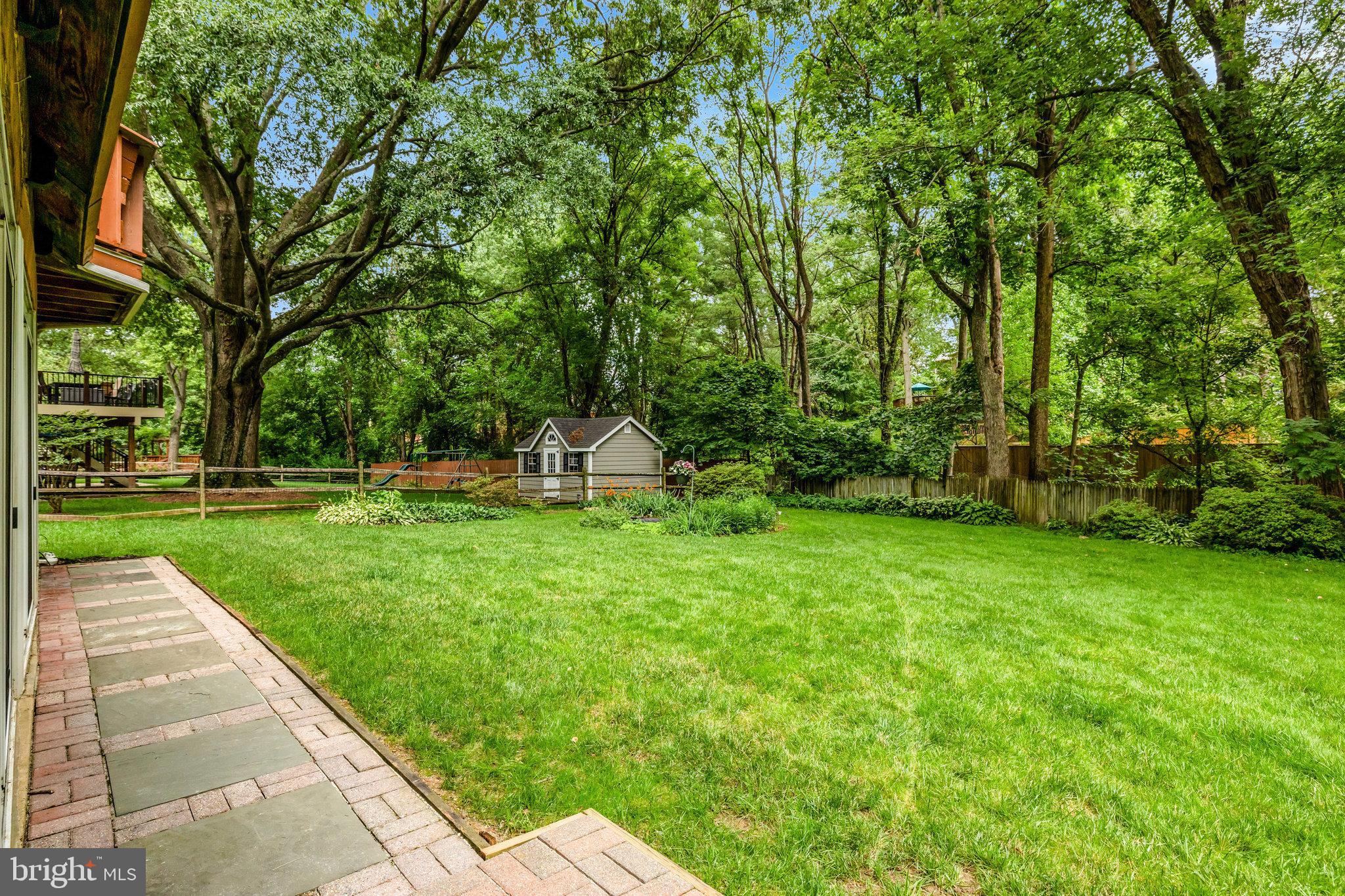 3819 Acosta Road Fairfax, VA 22031 - Photo 66 of 74 Back yard
