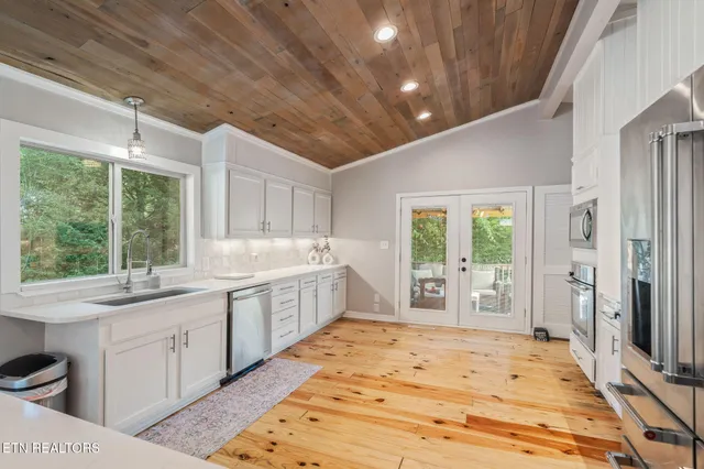 $1,280,000 | 828 Sargent Drive, Kingston, TN 37763