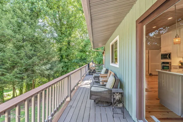 $1,280,000 | 828 Sargent Drive, Kingston, TN 37763