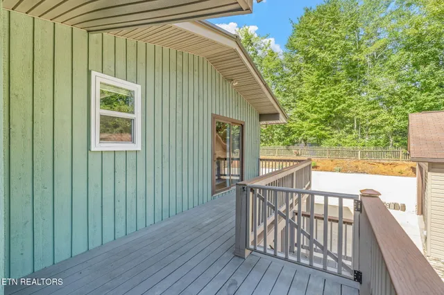 $1,280,000 | 828 Sargent Drive, Kingston, TN 37763