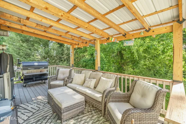 $1,280,000 | 828 Sargent Drive, Kingston, TN 37763