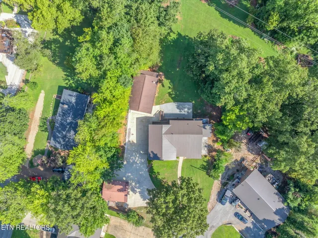 $1,280,000 | 828 Sargent Drive, Kingston, TN 37763