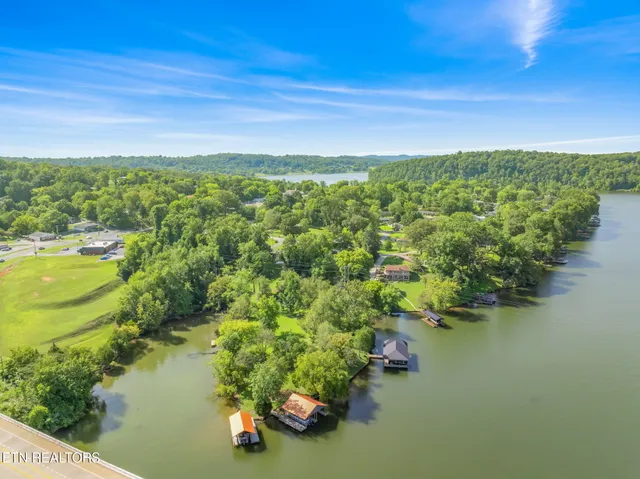 $1,280,000 | 828 Sargent Drive, Kingston, TN 37763