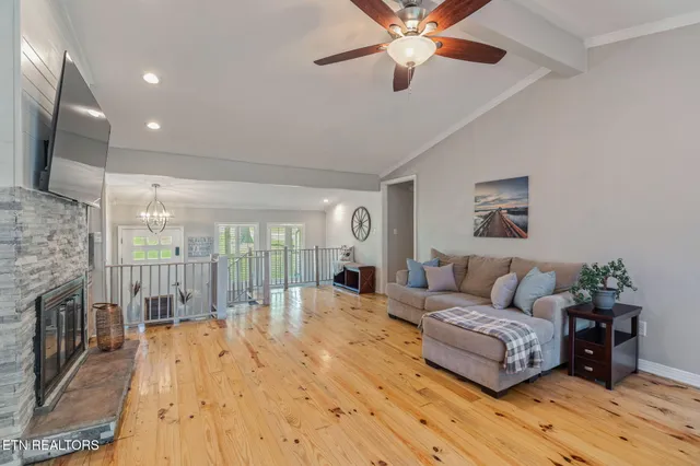 $1,280,000 | 828 Sargent Drive, Kingston, TN 37763