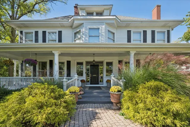 $1,050,000 | 1418 Western Avenue, Flossmoor, IL 60422