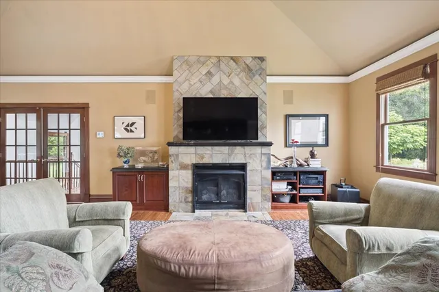 $1,050,000 | 1418 Western Avenue, Flossmoor, IL 60422