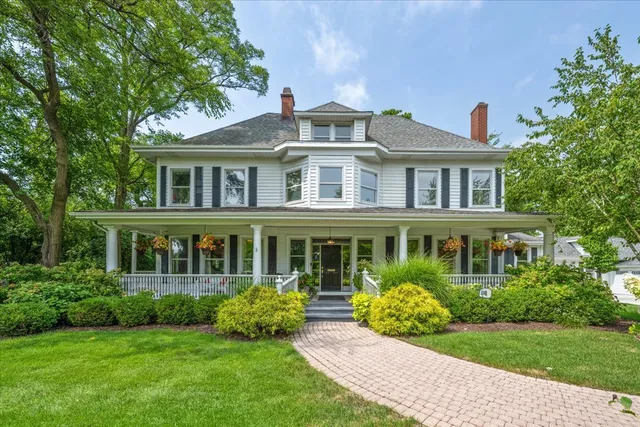 $1,050,000 | 1418 Western Avenue, Flossmoor, IL 60422