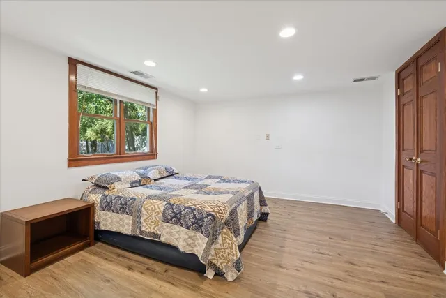 $1,050,000 | 1418 Western Avenue, Flossmoor, IL 60422