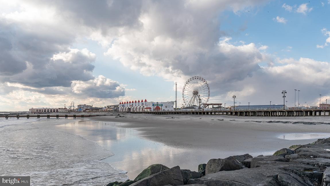 10 Moro Road Egg Harbor Township, NJ 08234 - Photo 36 of 42 a view of a lake and mountain