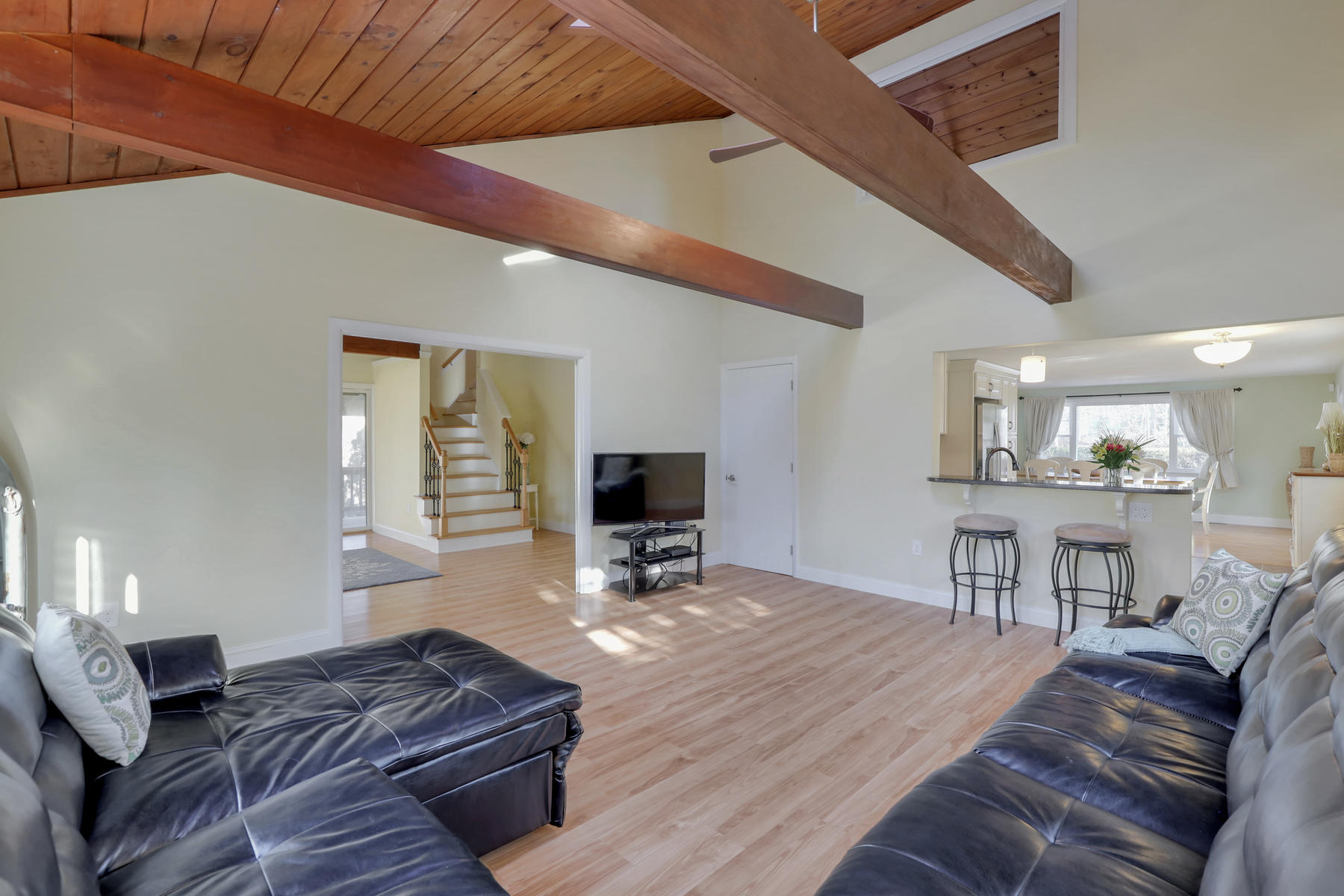 281 Old Craigville Road Hyannis, MA 02601 - Photo 9 of 27 3P2A0643
