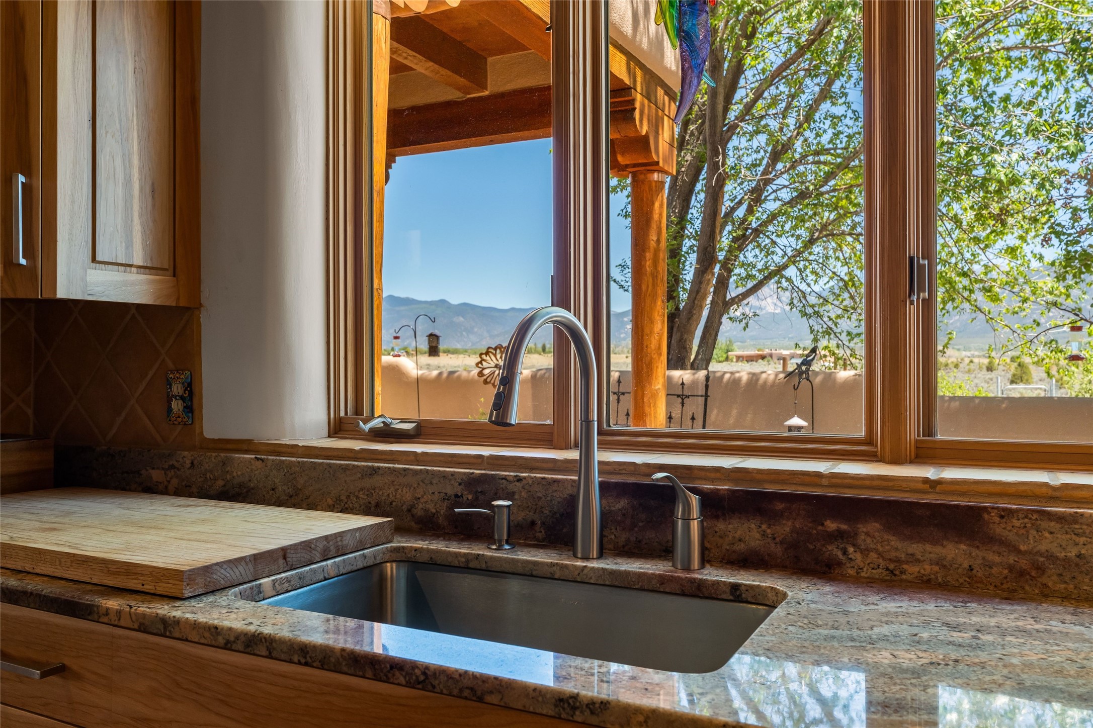 35 North Mesa Road El Prado, NM 87529 - Photo 12 of 55