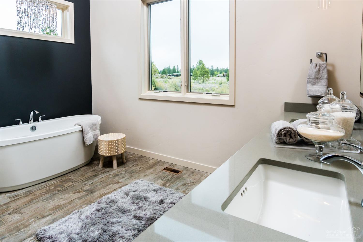 19148 Cartwright Court Bend, OR 97702 - Photo 16 of 25 Additional Photo