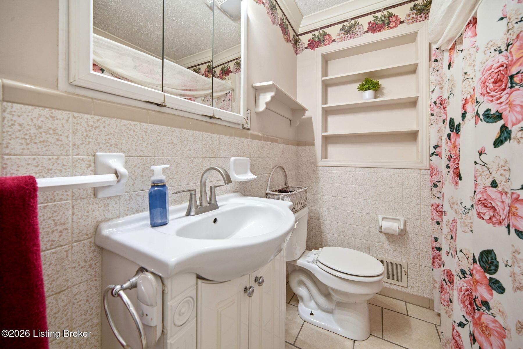 4810 Goepper Road Louisville, KY 40258 - Photo 37 of 88 photo_online_032
