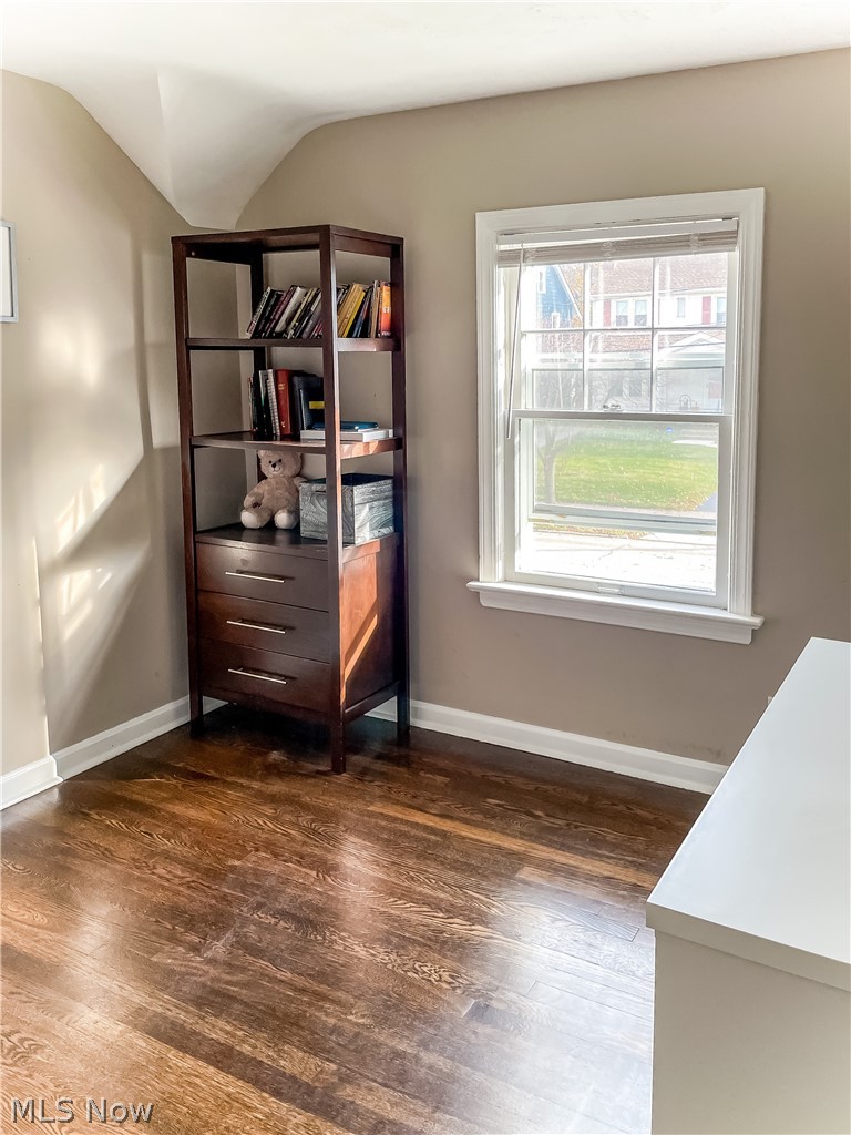 3937 Orchard Road Cleveland, OH 44121 - Photo 18 of 35