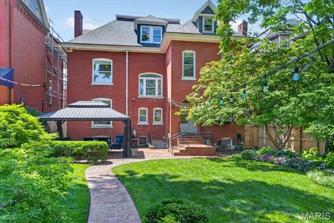 $1,075,000 | 5095 Westminster Place, St. Louis, MO 63108