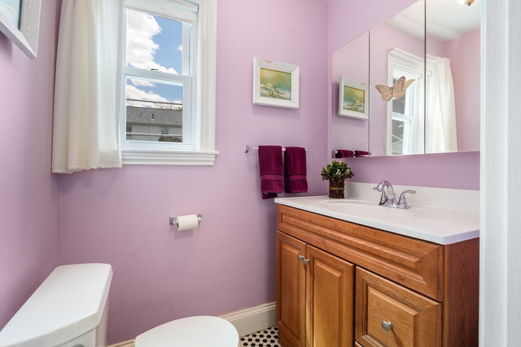 5 Olde Field Road Newton, MA 02459 - Photo 12 of 22