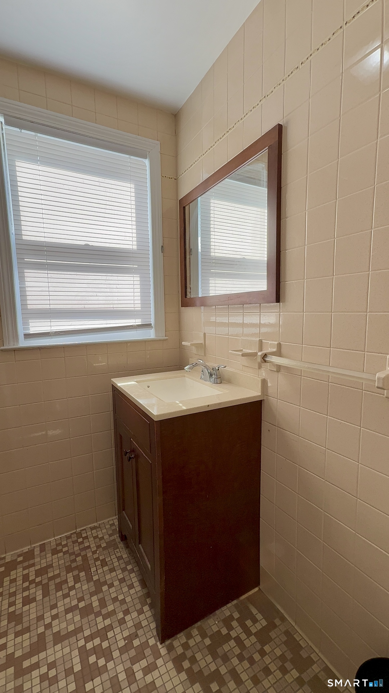 168 Alfred Street, Unit 1 Bridgeport, CT 06605 - Photo 9 of 14