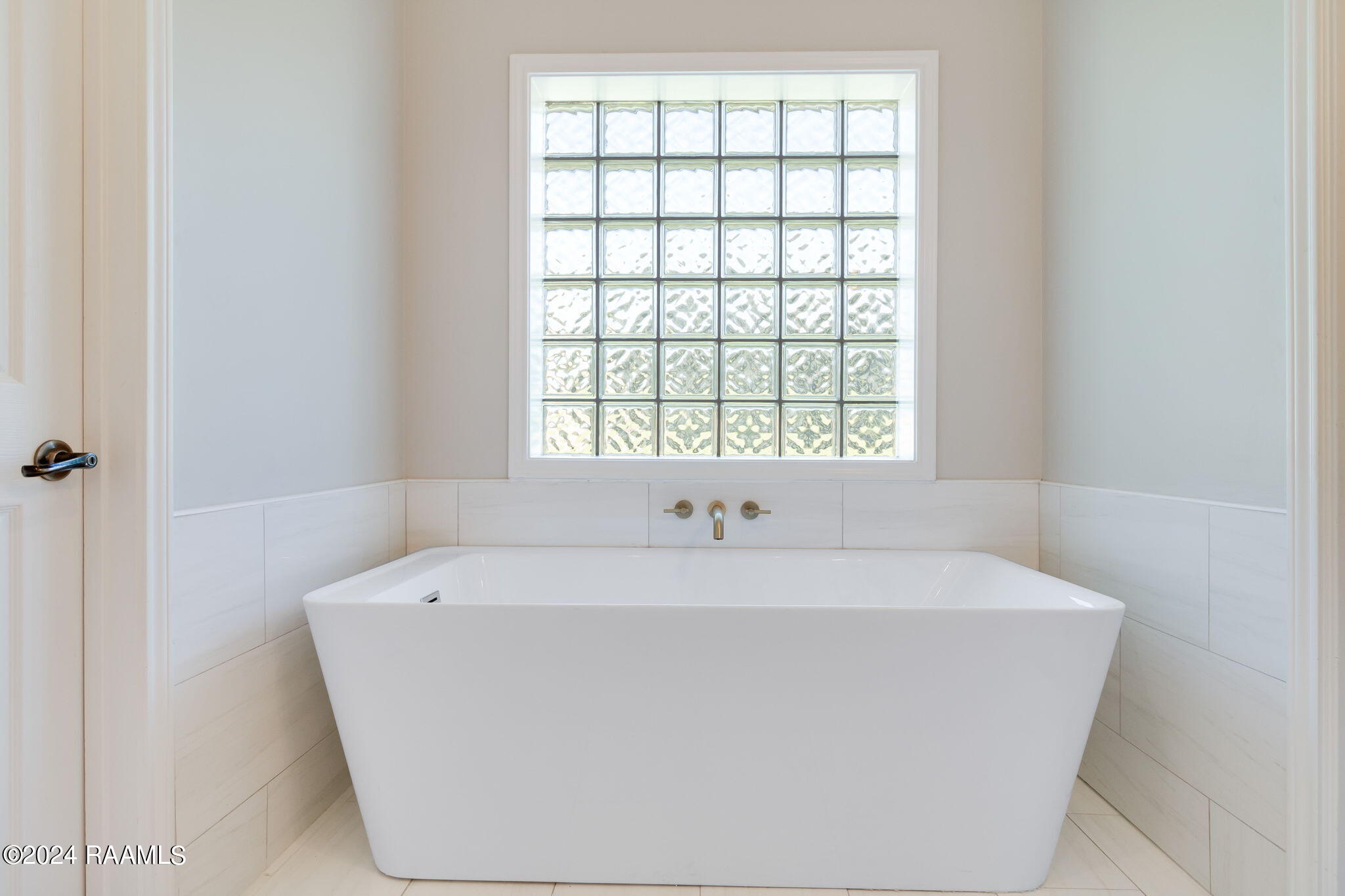 217 Longpointe Road Youngsville, LA 70592 - Photo 16 of 24 16-web-or-mls-217 Longpointe Rd-16