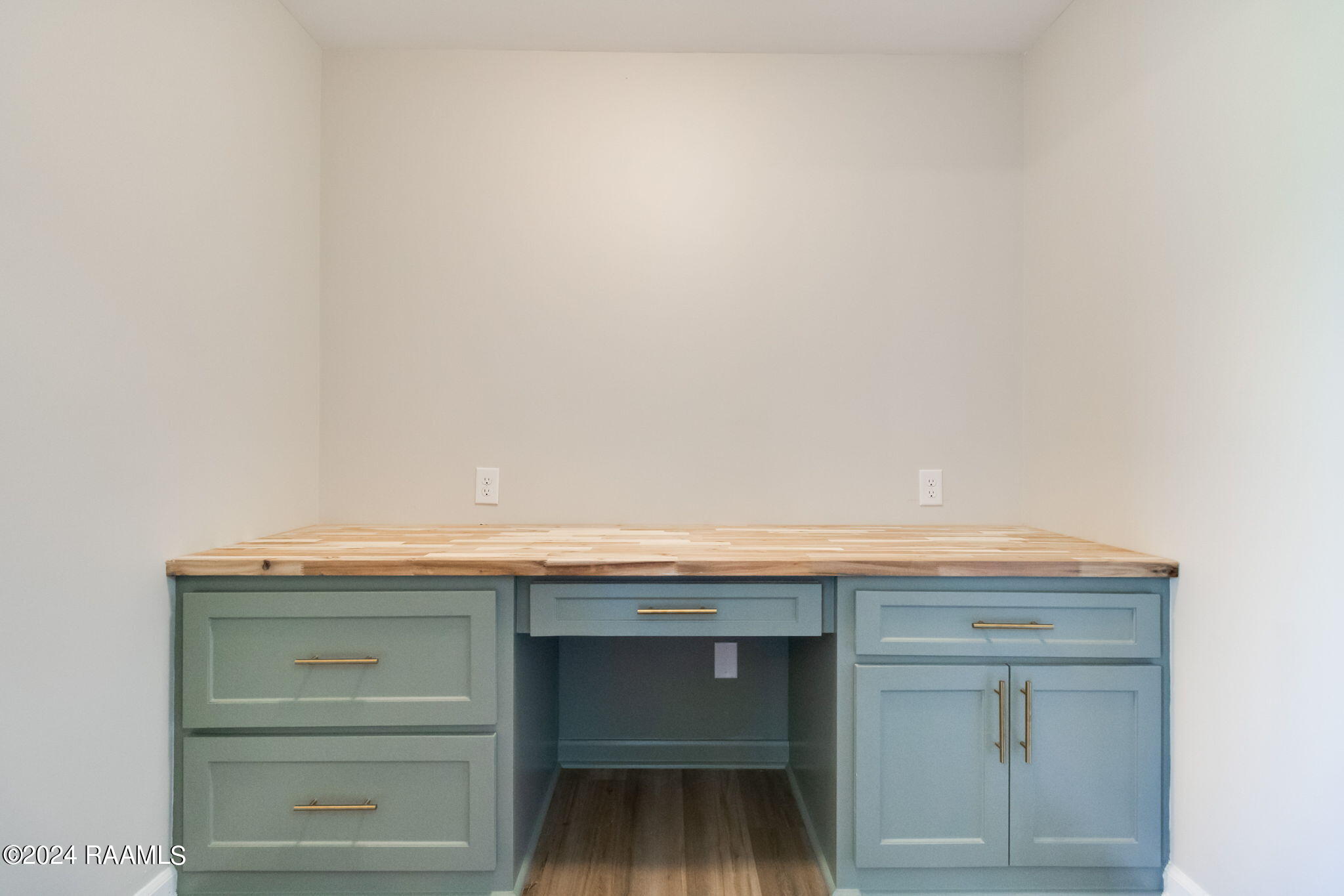 217 Longpointe Road Youngsville, LA 70592 - Photo 18 of 24 11-web-or-mls-217 Longpointe Rd-11