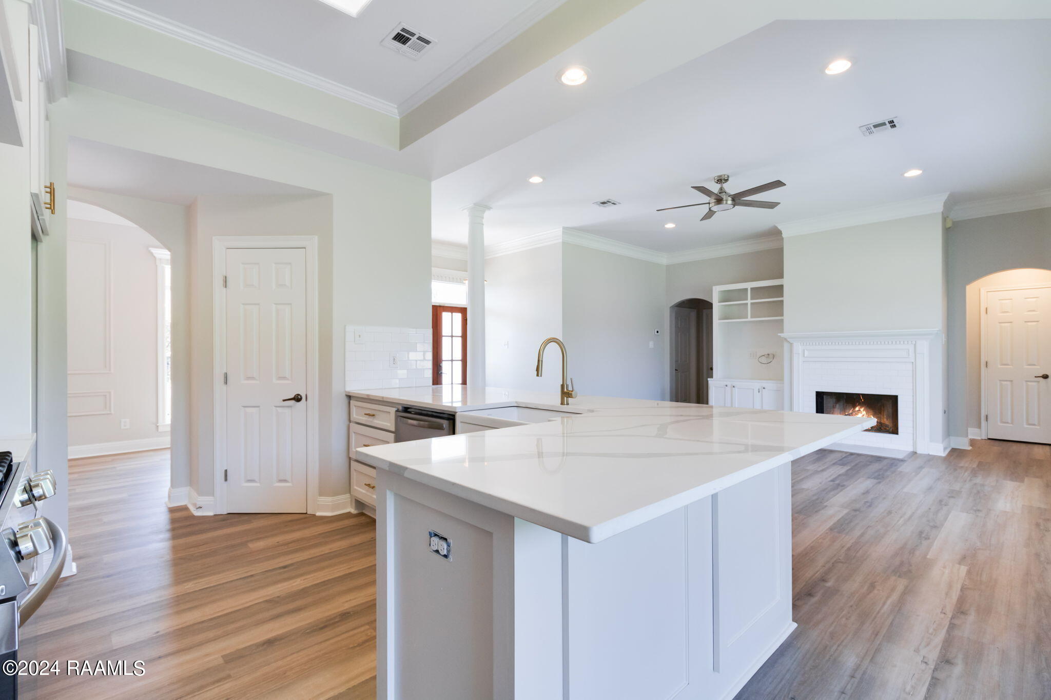 217 Longpointe Road Youngsville, LA 70592 - Photo 10 of 24 8-web-or-mls-217 Longpointe Rd-8