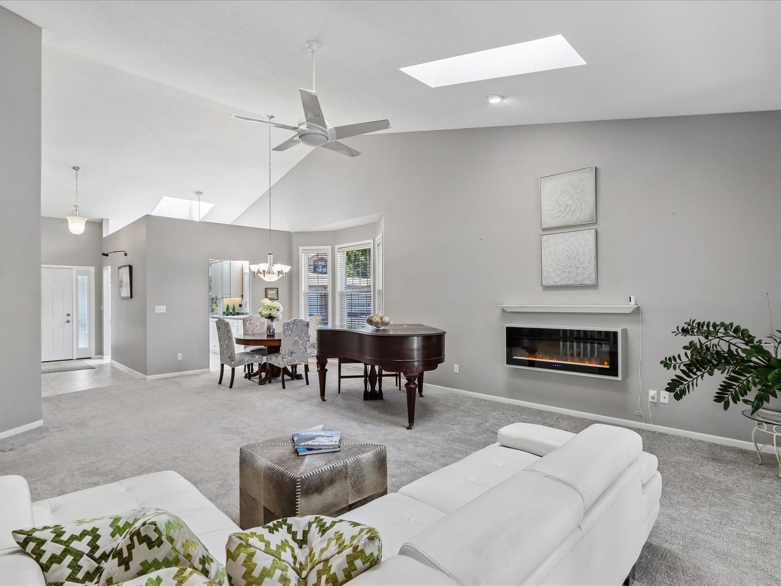 801 East Post Road Southeast Cedar Rapids, IA 52403 - Photo 4 of 29 Gallery Image 4