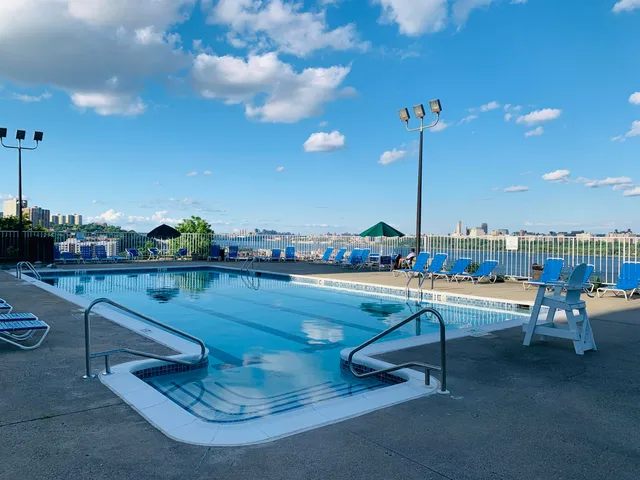 $2,400 | 8500 Boulevard East, Unit 3A, North Bergen, NJ 07047