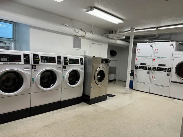 $2,400 | 8500 Boulevard East, Unit 3A, North Bergen, NJ 07047